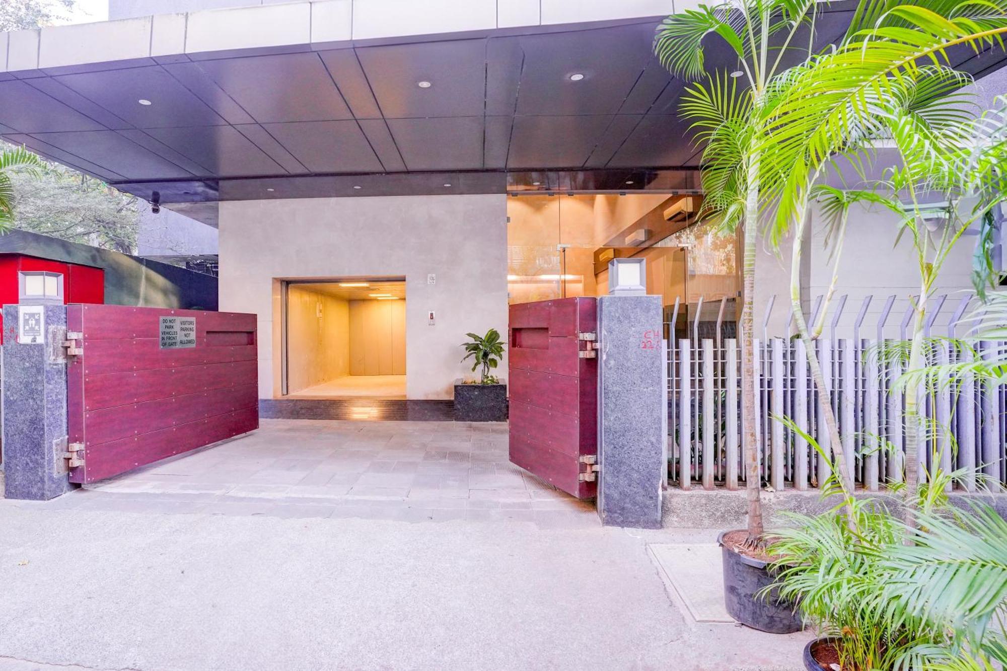 Super Townhouse Oak Times Square Le Western Mumbai Exterior foto