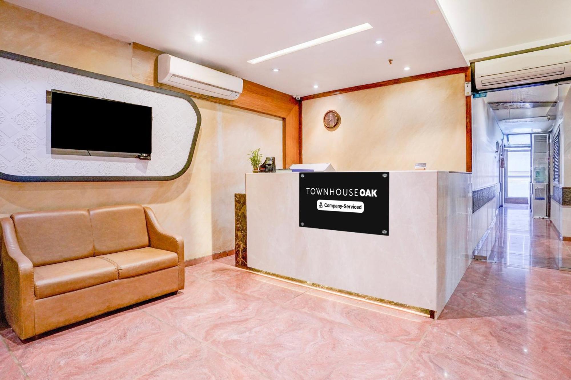 Super Townhouse Oak Times Square Le Western Mumbai Exterior foto