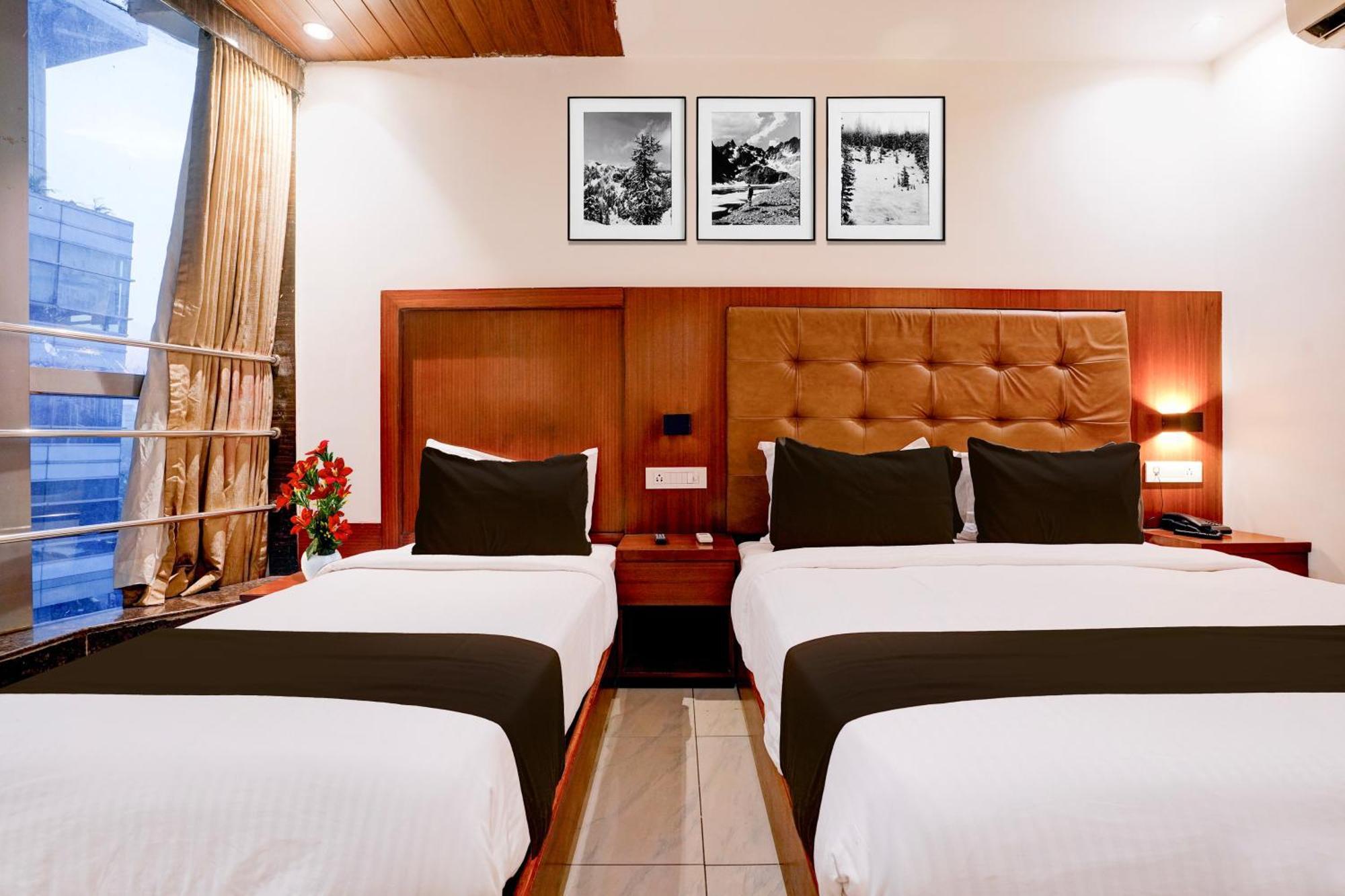 Super Townhouse Oak Times Square Le Western Mumbai Exterior foto