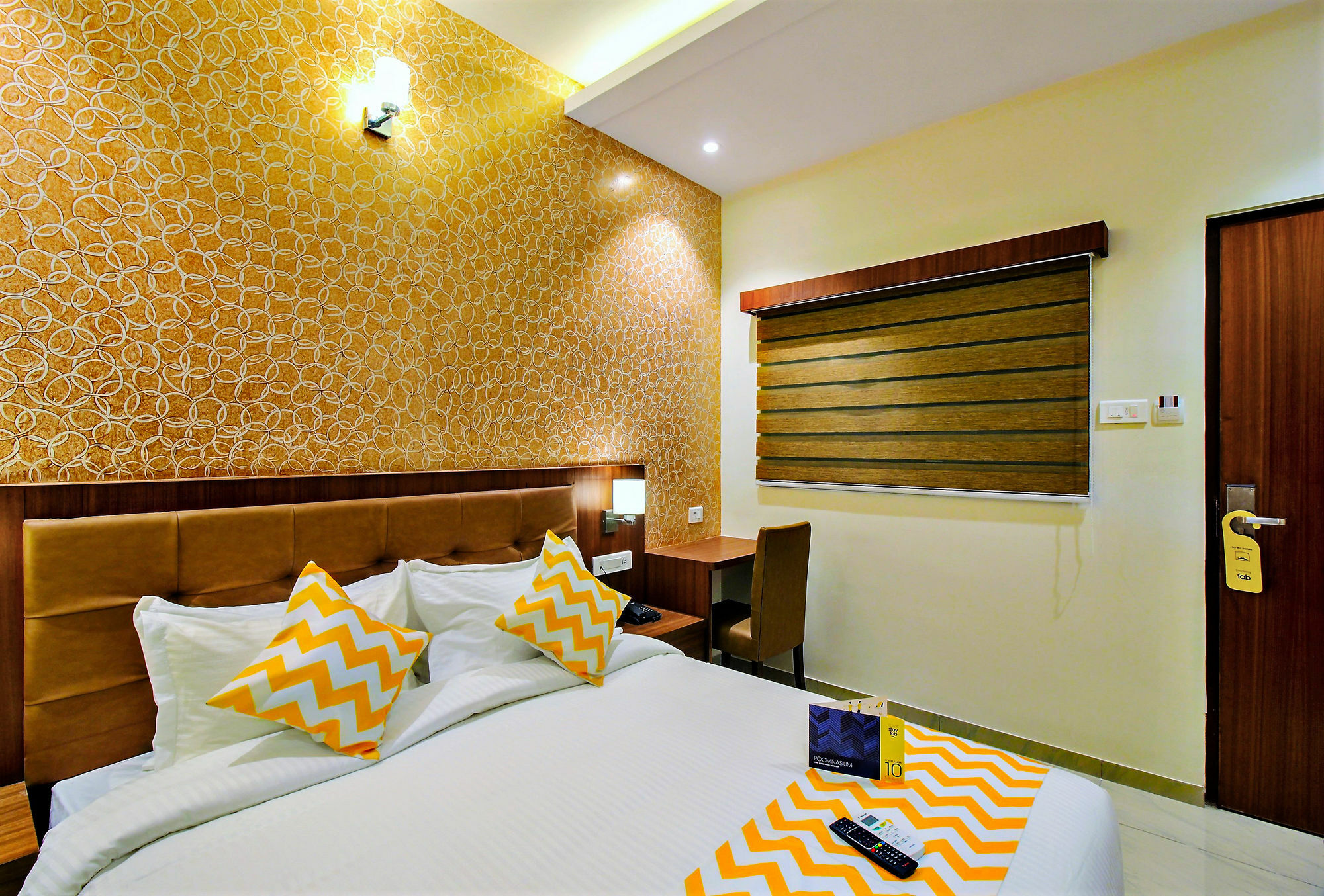 Super Townhouse Oak Times Square Le Western Mumbai Exterior foto