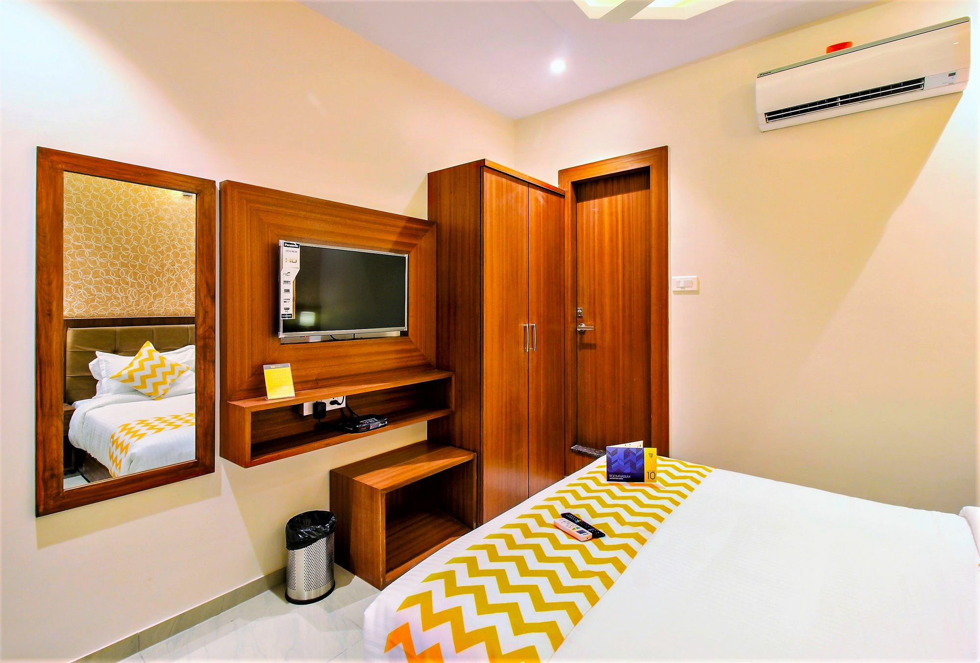 Super Townhouse Oak Times Square Le Western Mumbai Exterior foto