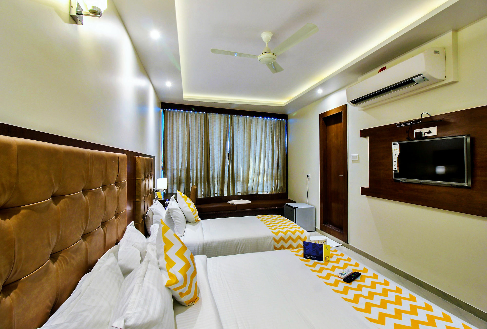 Super Townhouse Oak Times Square Le Western Mumbai Exterior foto